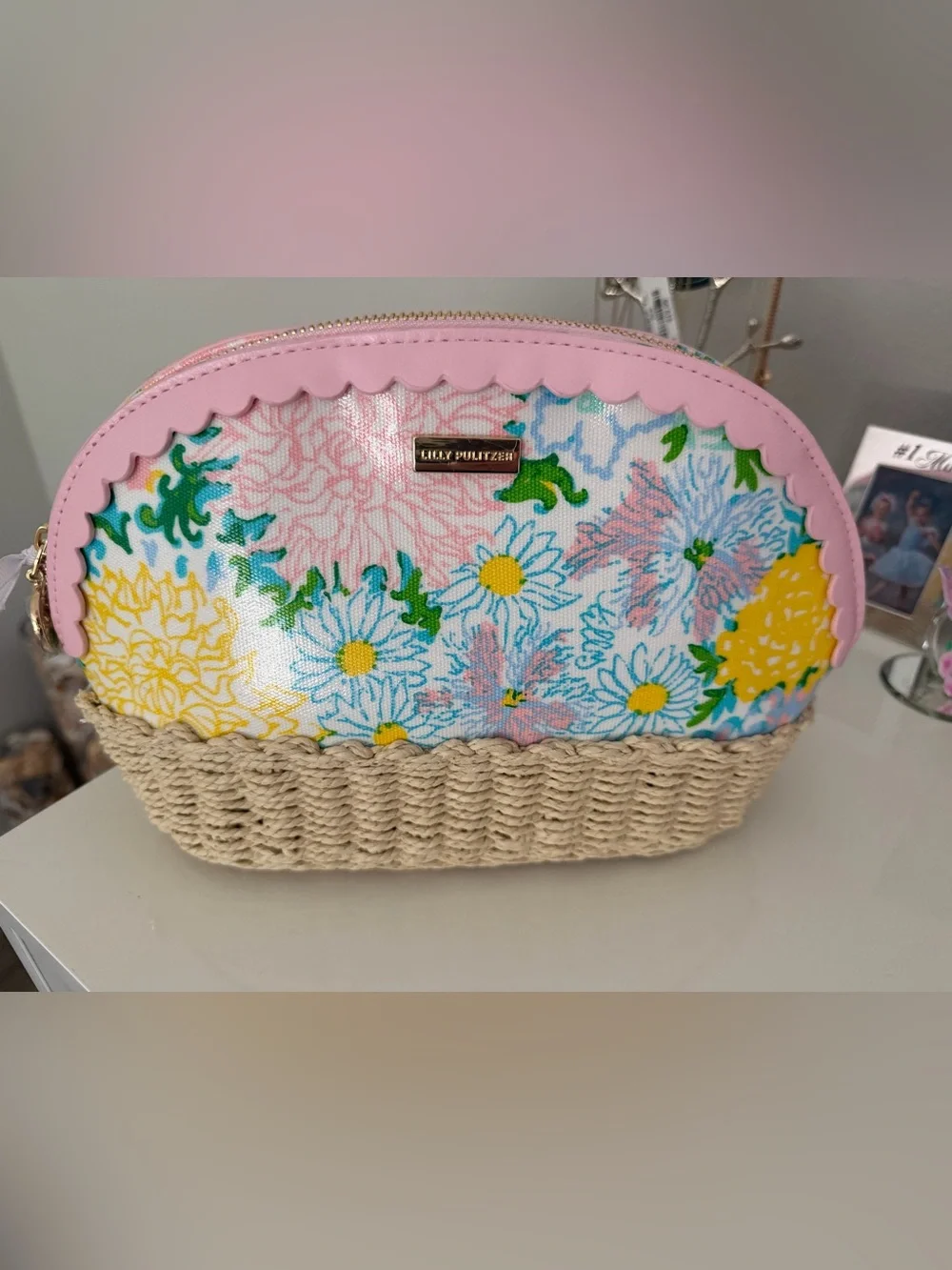NWT Lilly Pulitzer Pink Trim Floral Straw-Base Cosmetic Bag
